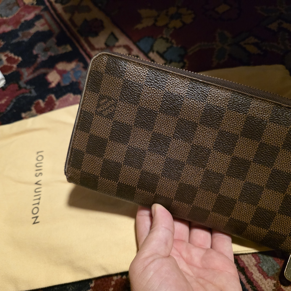 Louis Vuitton damier Ebene Zippy Organizer Wallet